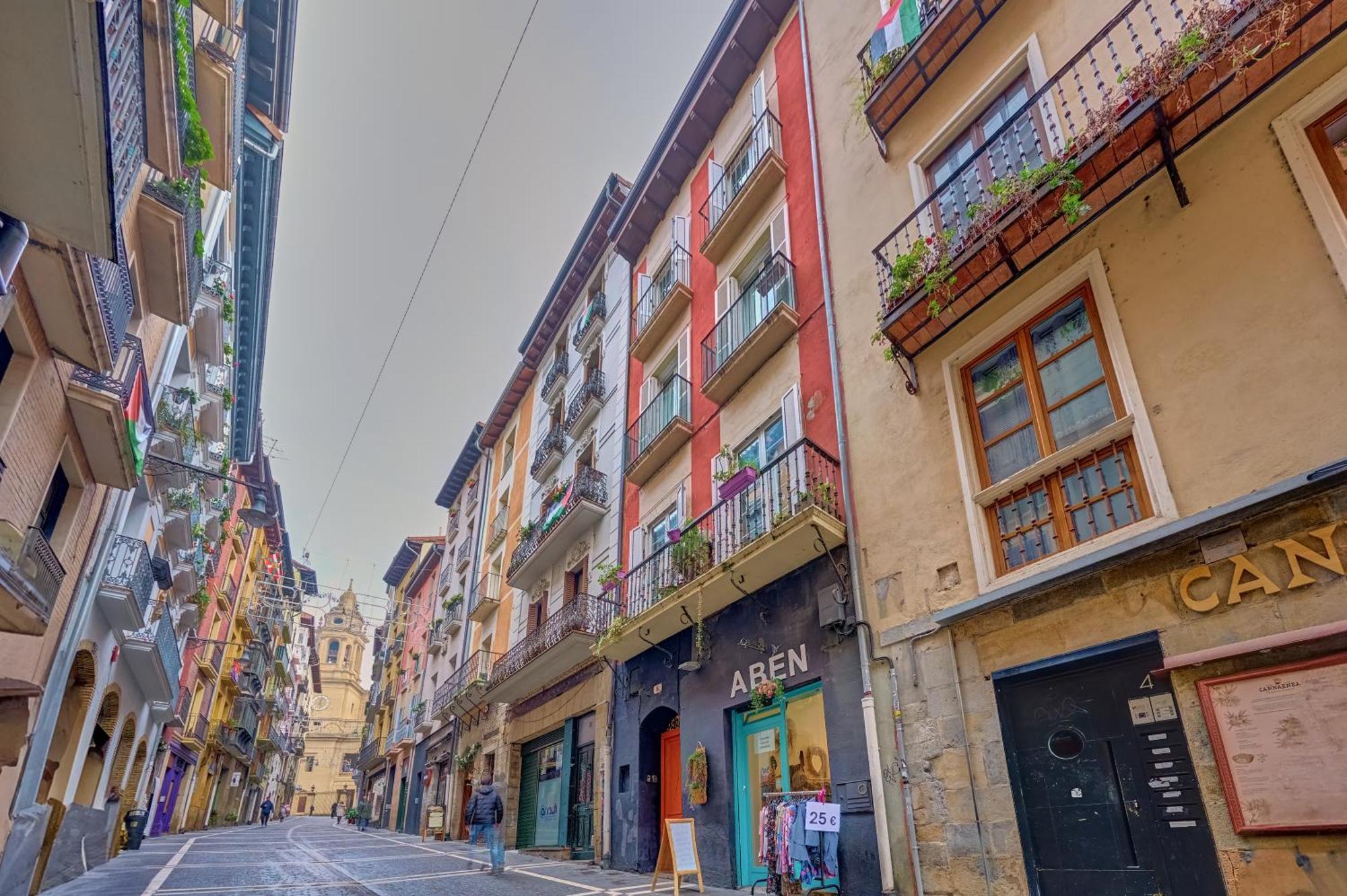 Curia 6 By Clabao Apartman Pamplona Kültér fotó