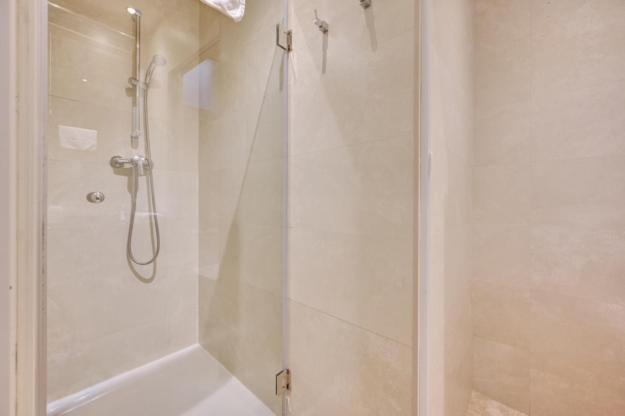 Curia 6 By Clabao Apartman Pamplona Kültér fotó